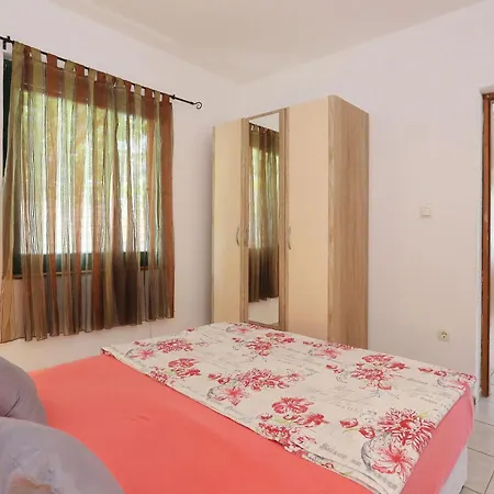 Lovely In Rastane Donje With Kitchen Holiday home Gorica (Zadar)