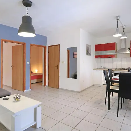 Lovely In Rastane Donje With Kitchen Holiday home Gorica (Zadar)